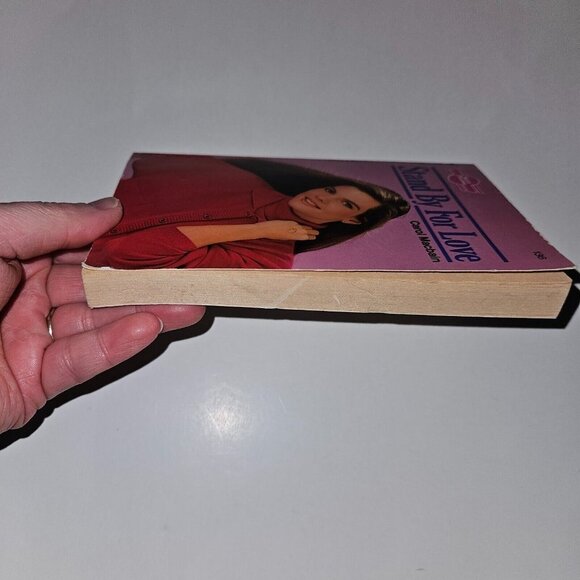 VTG Sweet Dreams #136 Stand By For Love Paperback Book Carol Macbain 1987 - Picture 5 of 10